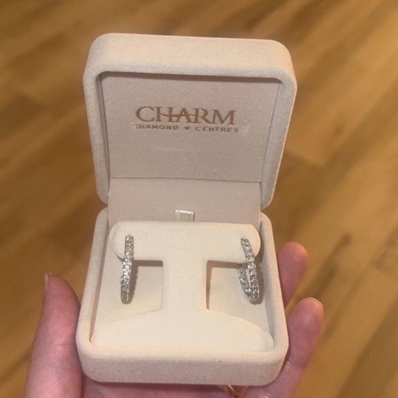 10k white gold diamond hoop earrings - Picture 1 of 3